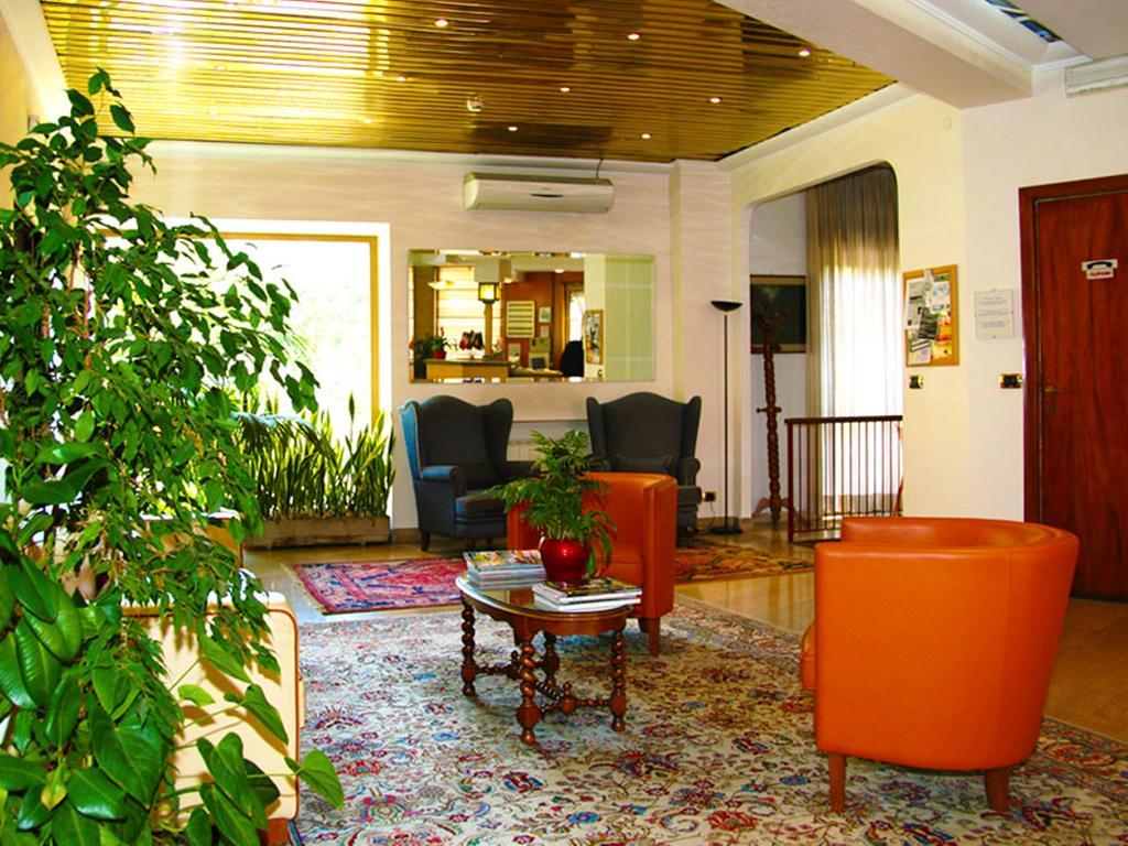 Hotel Derby Rom Exterior foto